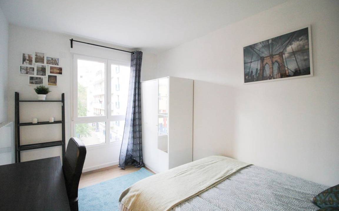 Photo of Bedroom in Clichy