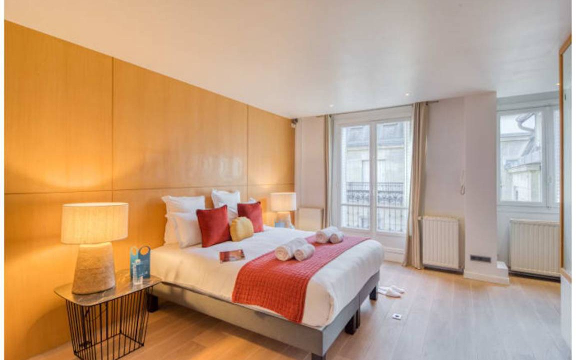 Photo of Bedroom in Champs-Elysees