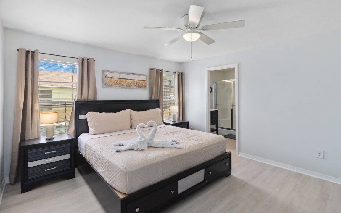 Photo of Bedroom in Sandy Ridge