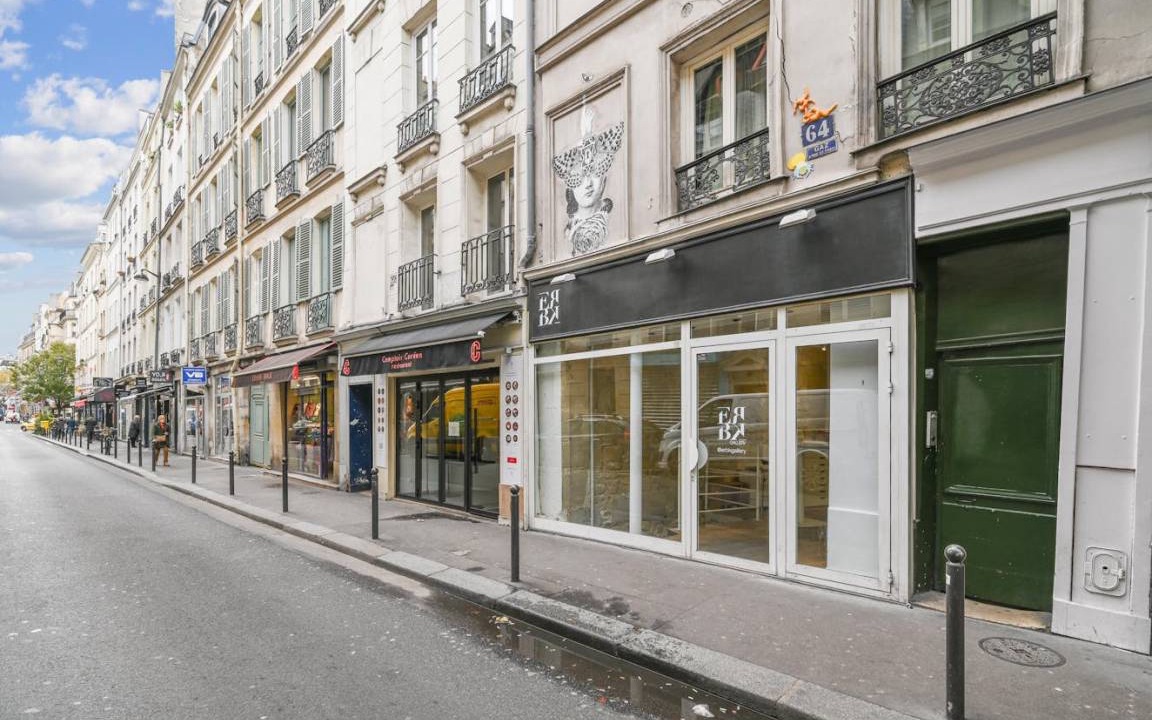 Photo of Others in Saint-Germain-des-Pres