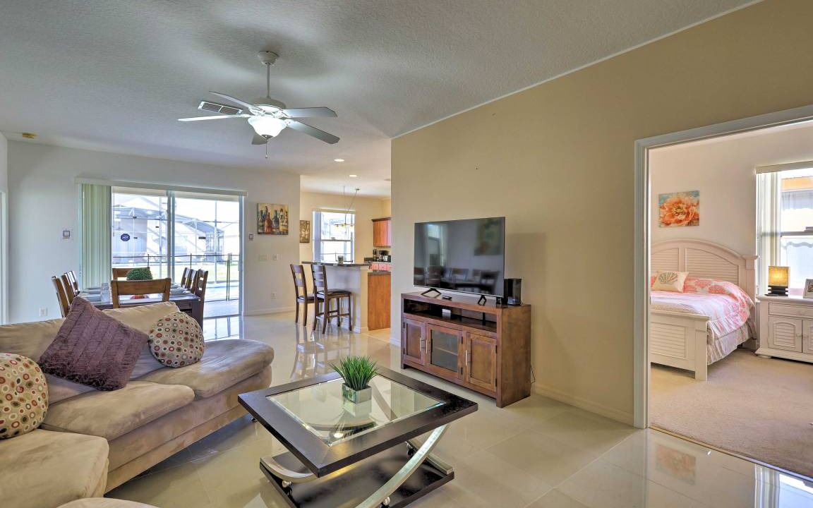 Photo of Livingroom in Crystal Cove
