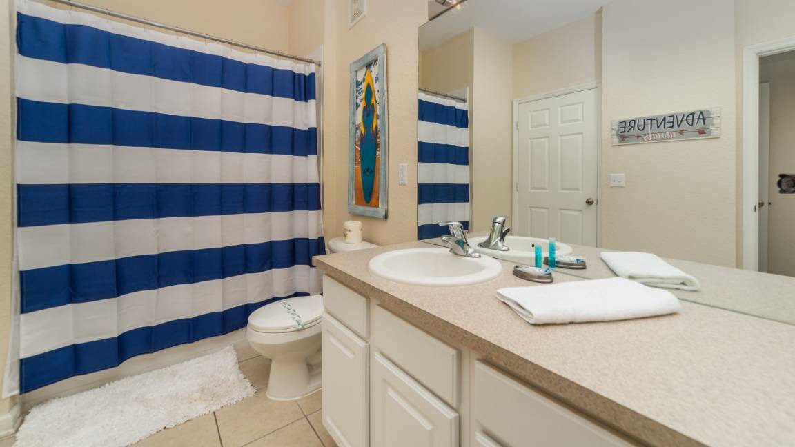 Photo of Bathroom in Crestwynd Bay