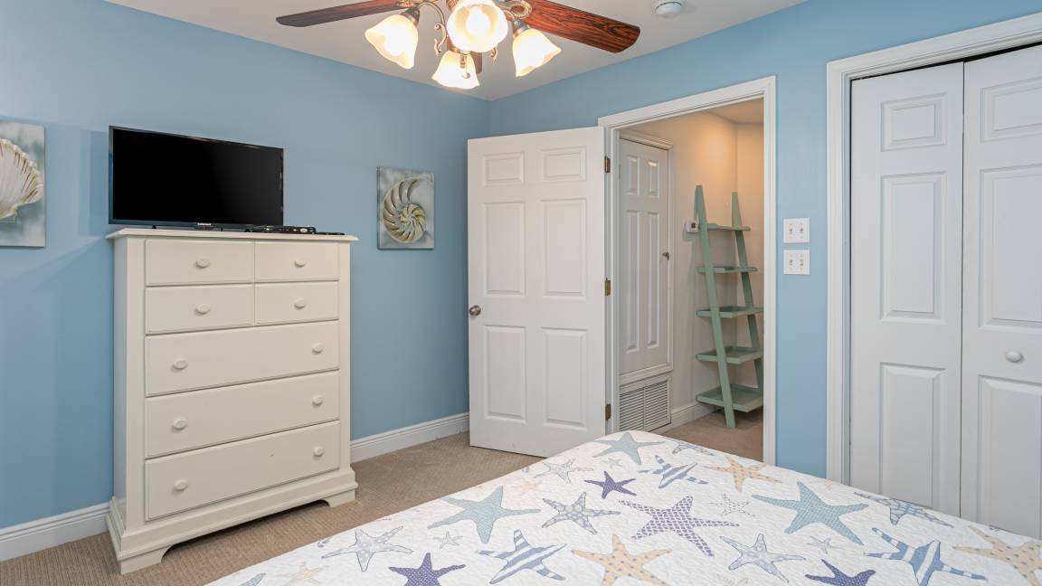 Photo of Bedroom in Pensacola Beach
