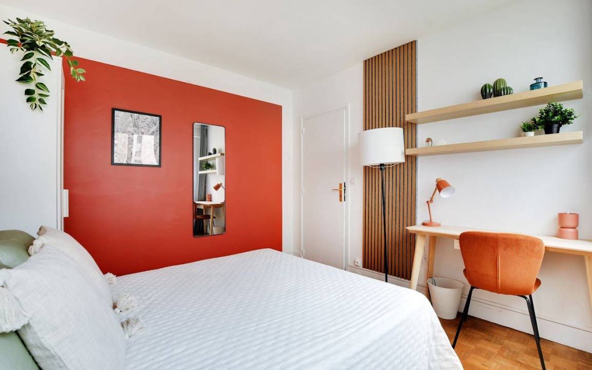 Photo of Bedroom in Saint-Lambert