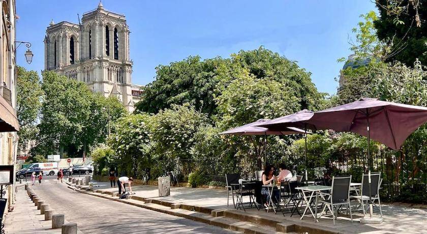 Photo of Others in Sorbonne