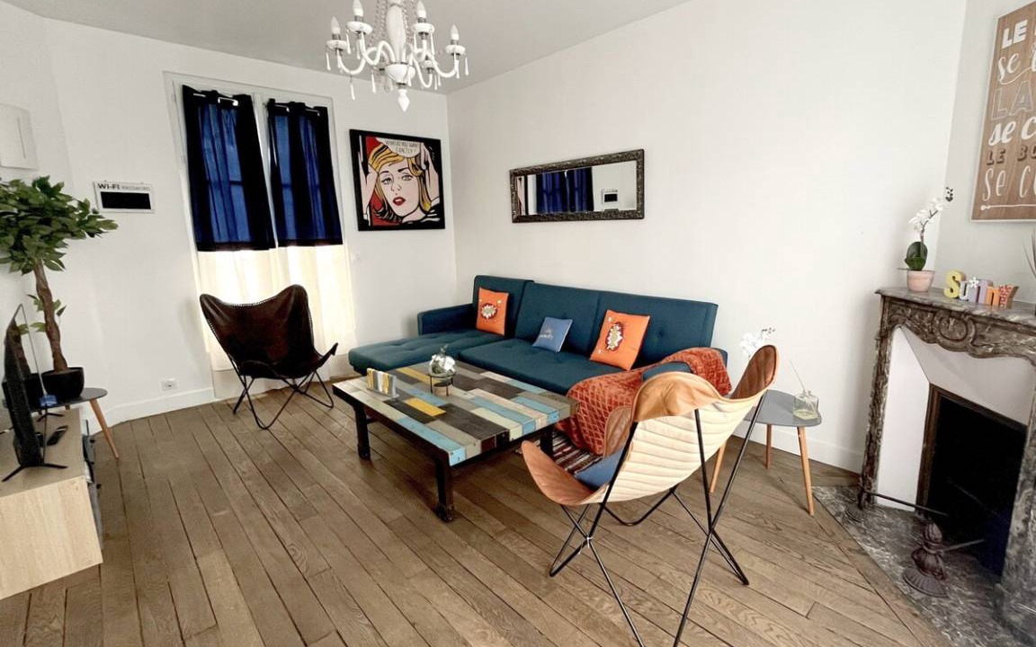 Photo of Livingroom in Rueil-Malmaison
