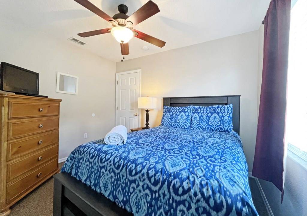 Photo of Bedroom in Hillcrest Estates