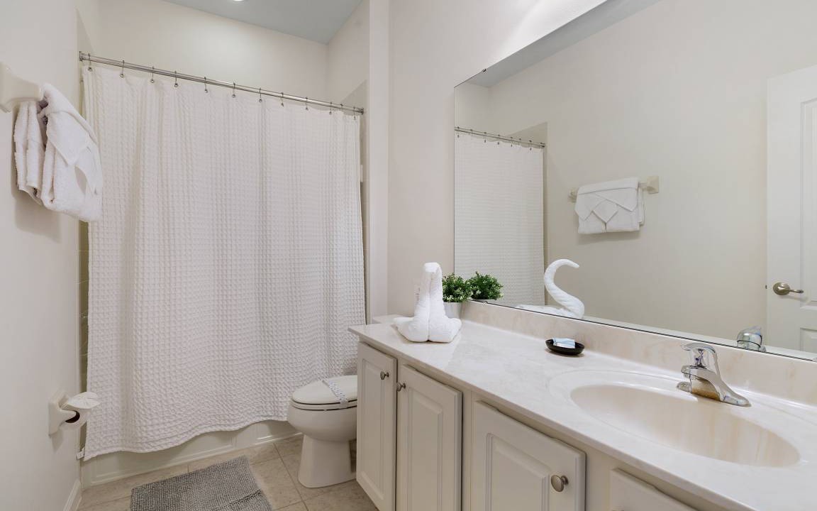 Photo of Bathroom in Loughman