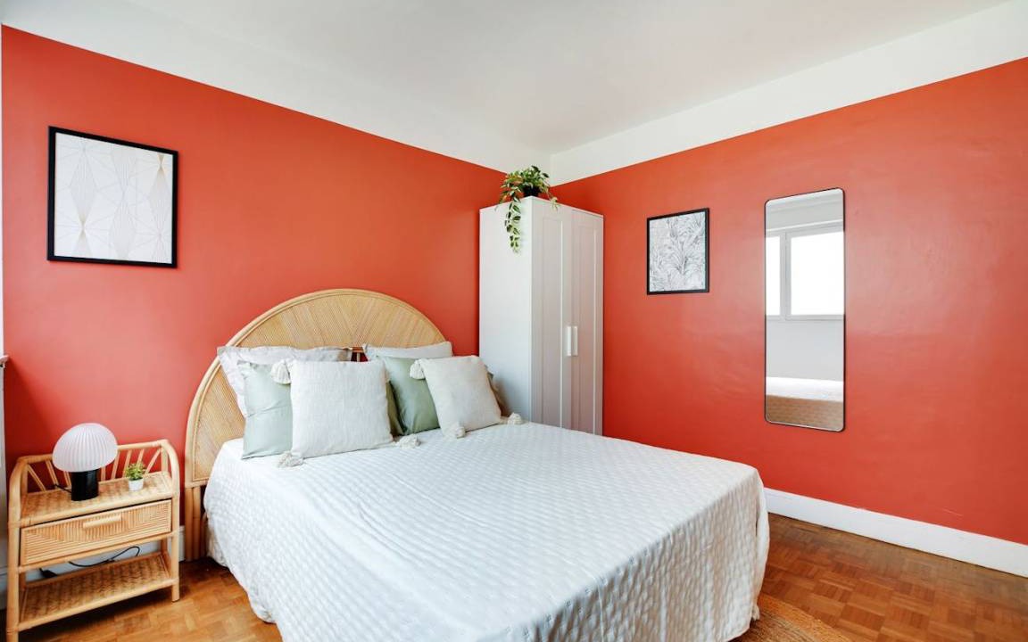 Photo of Bedroom in Saint-Lambert