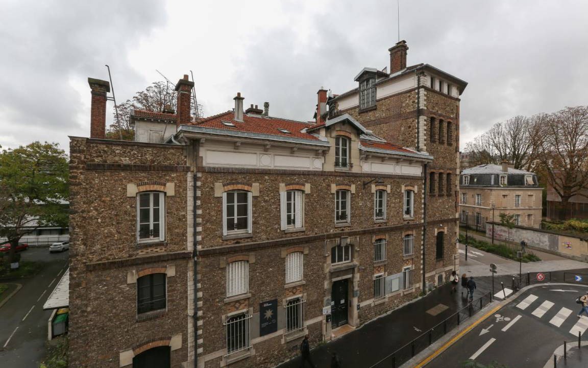 Photo of Buildings in Combat