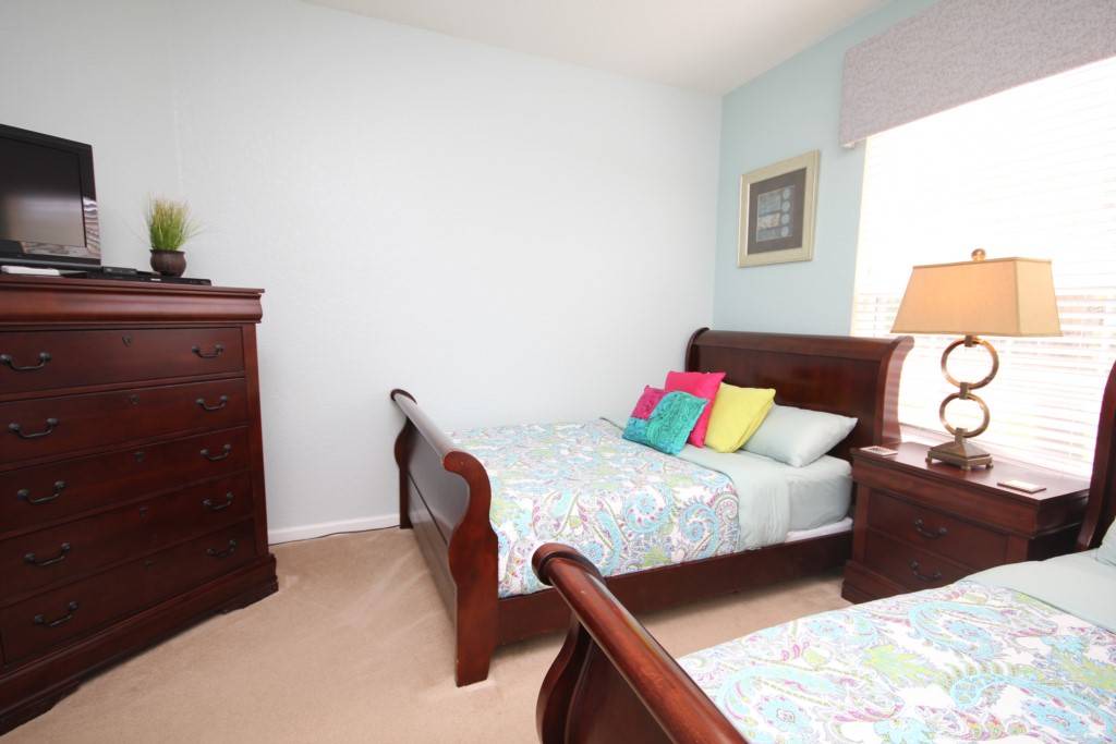 Photo of Bedroom in Florida Center