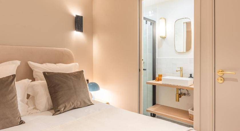 Photo of Bedroom in Grenelle