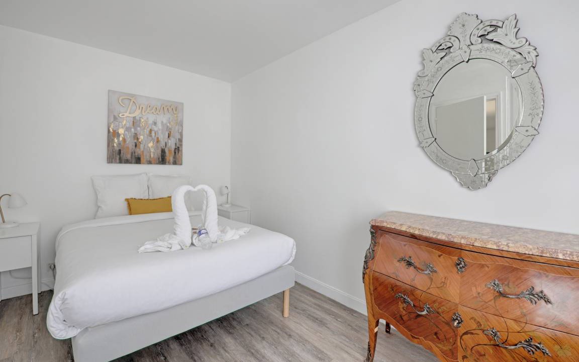 Photo of Bedroom in L'Hay-les-Roses