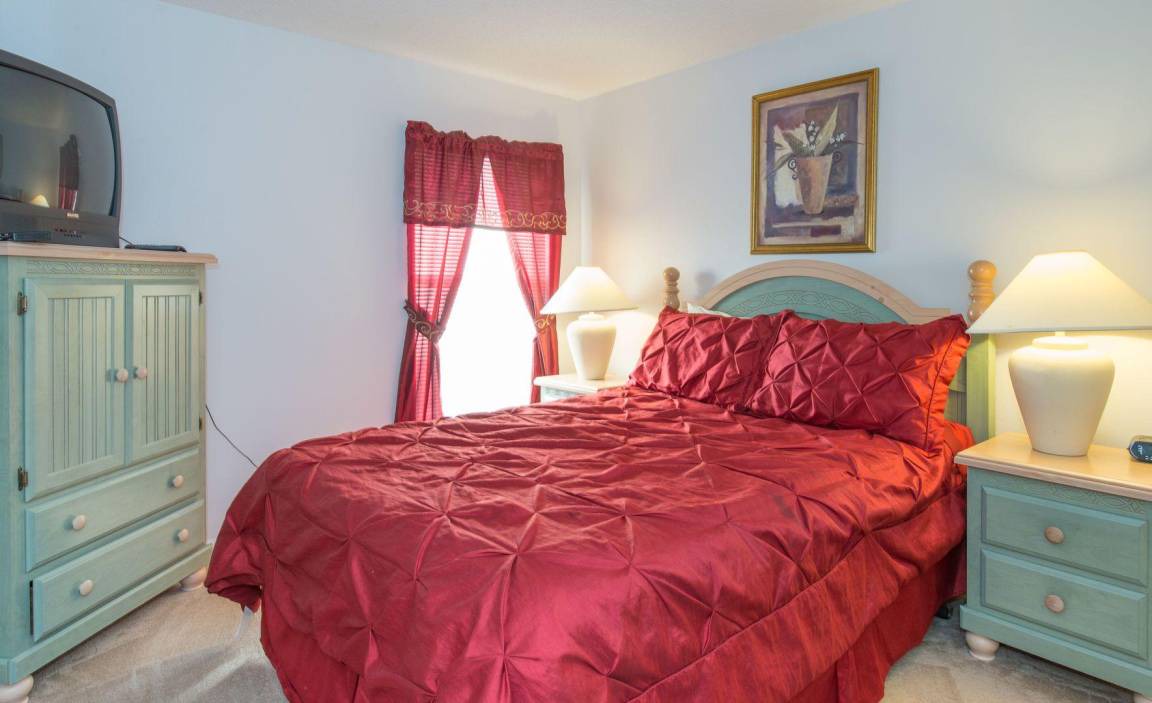 Photo of Bedroom in Seasons