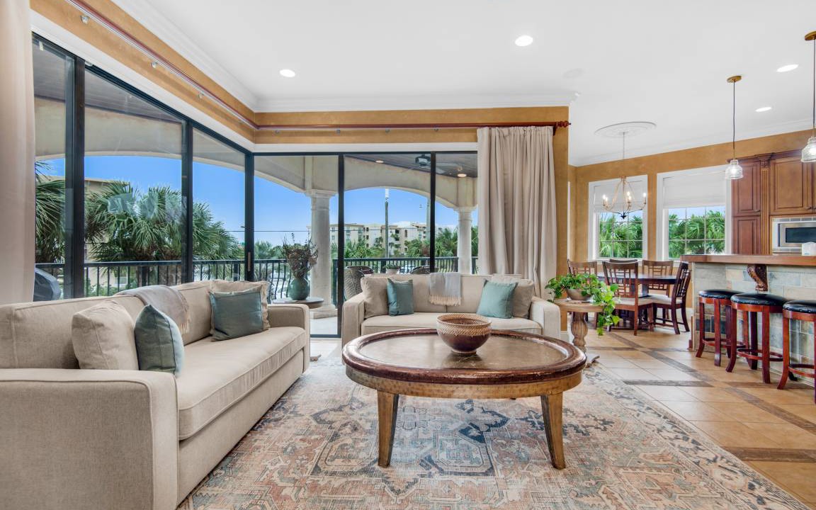 Photo of Livingroom in St. Tropez