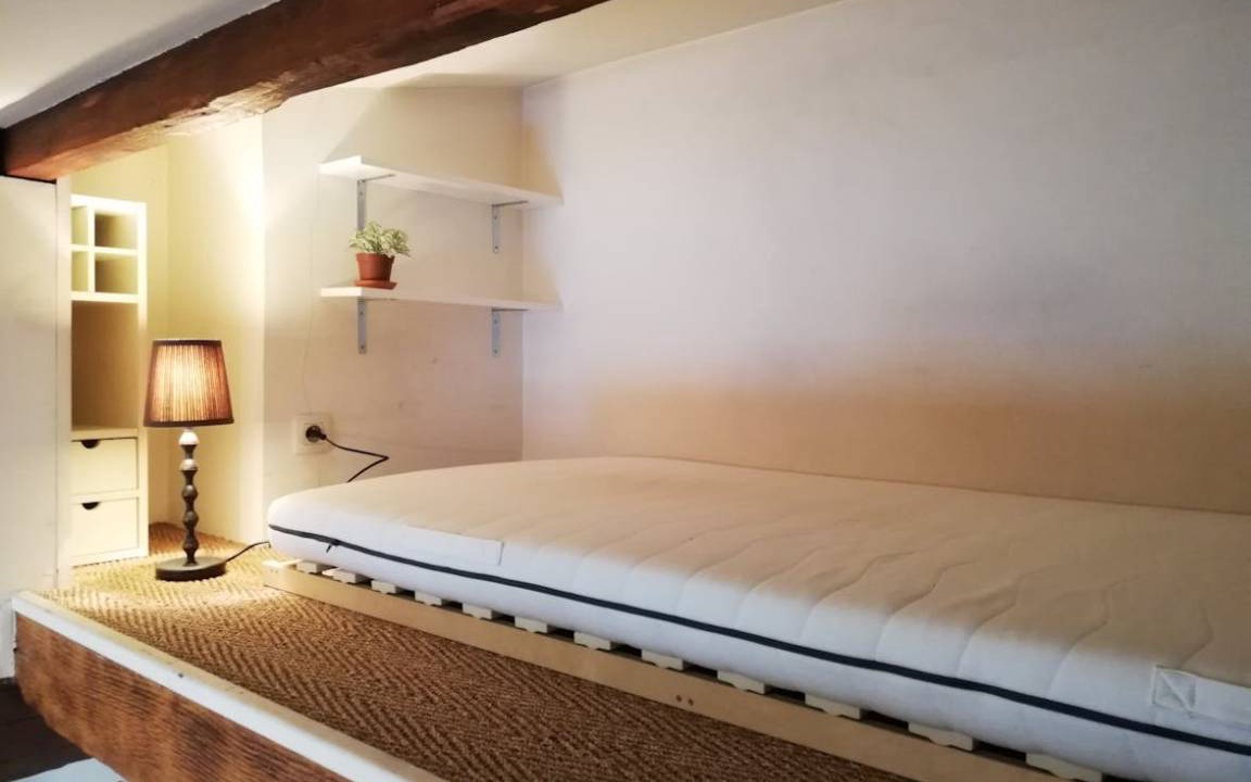 Photo of Bedroom in 8th Arrondissement