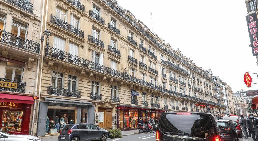 Photo of Others in Champs-Elysees