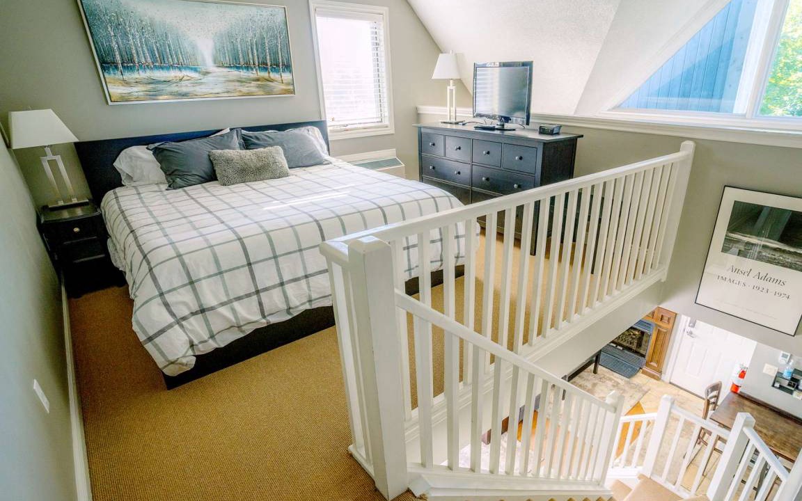 Photo of Bedroom in Craigleith