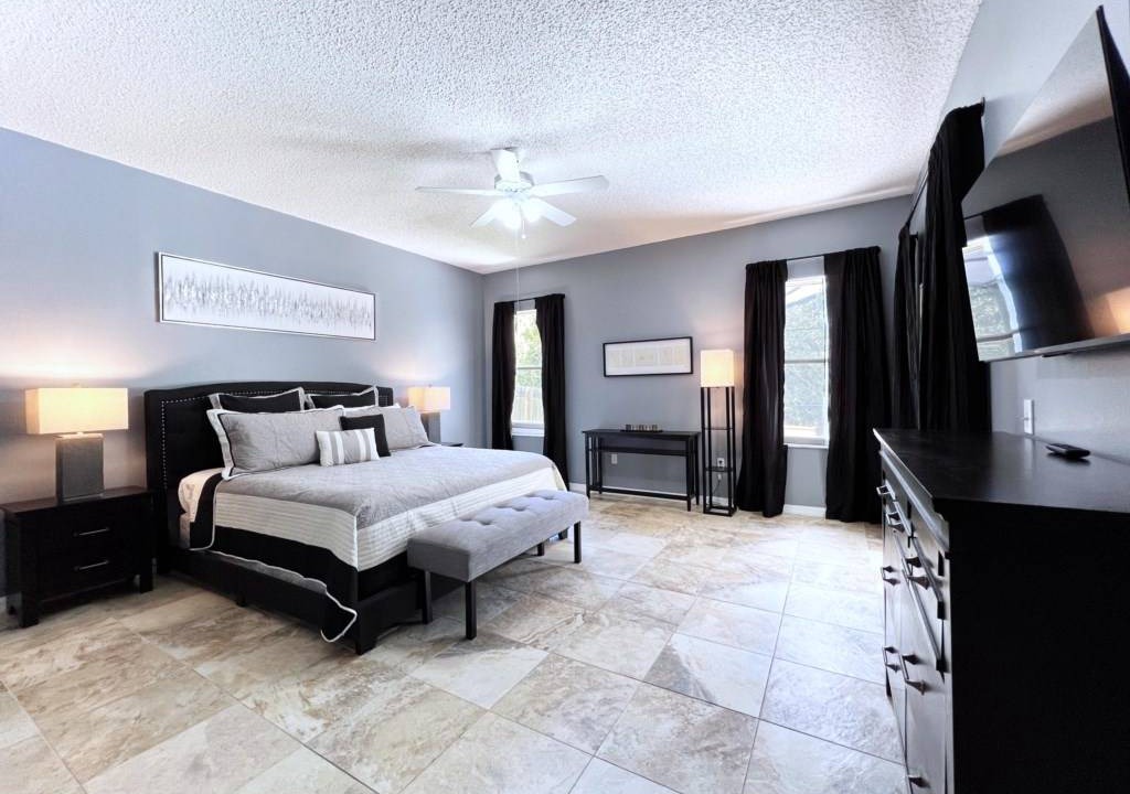Photo of Bedroom in Crescent Lakes