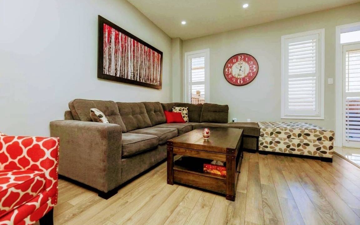 Photo of Livingroom in Brampton