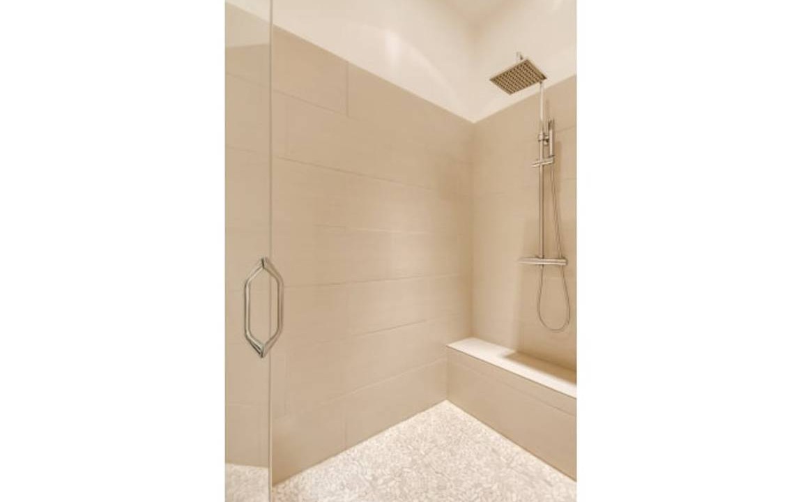 Photo of Bathroom in Faubourg-du-Roule