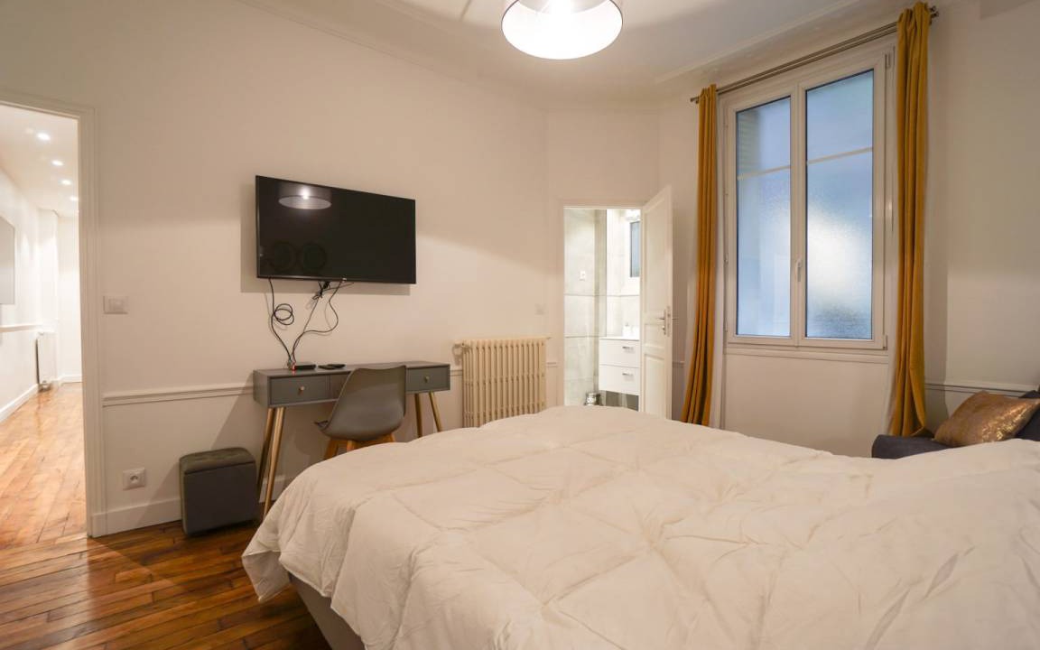 Photo of Bedroom in Quartier du Gros-Caillou