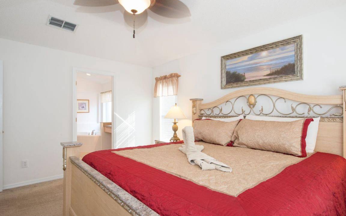Photo of Bedroom in Seasons