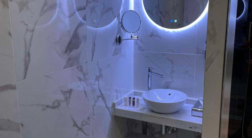 Photo of Bathroom in Thiais