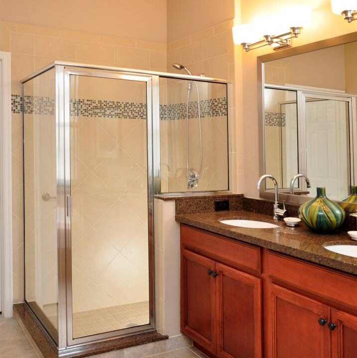 Photo of Bathroom in Sunset Lakes