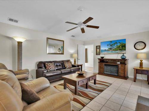 Photo of Livingroom in Tuscan Ridge
