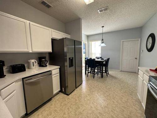 Photo of Kitchen in Sunset Ridge