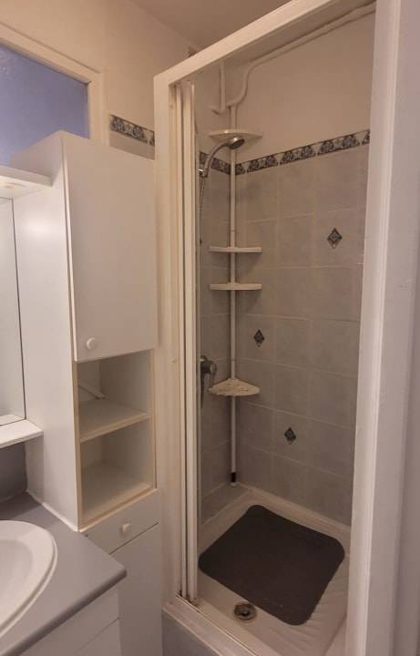 Photo of Bathroom in Les Puces de Saint-Ouen