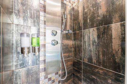 Photo of Bathroom in Faubourg de l'Arche