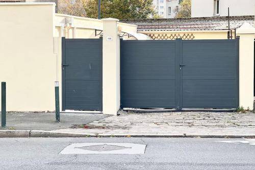 Photo of Others in Bagneux