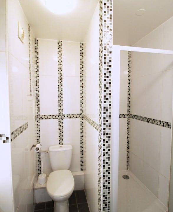 Photo of Bathroom in Pere Lachaise