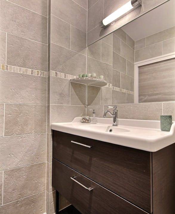 Photo of Bathroom in 4th Arrondissement