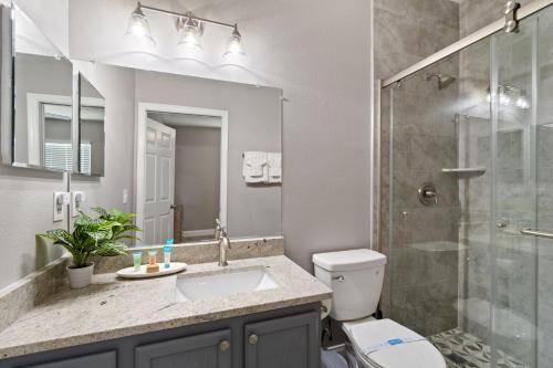 Photo of Bathroom in Sunset Ridge