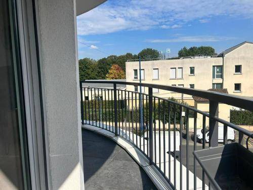 Photo of Patio Balcony in Drancy Centre