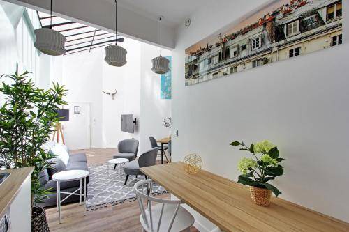 Photo of Livingroom in Arts-et-Metiers