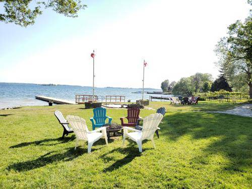 Photo of Others in Leeds and the Thousand Islands