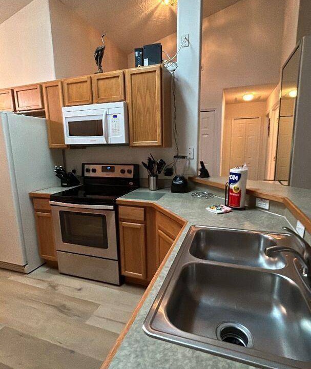 Photo of Kitchen in Crescent Lakes