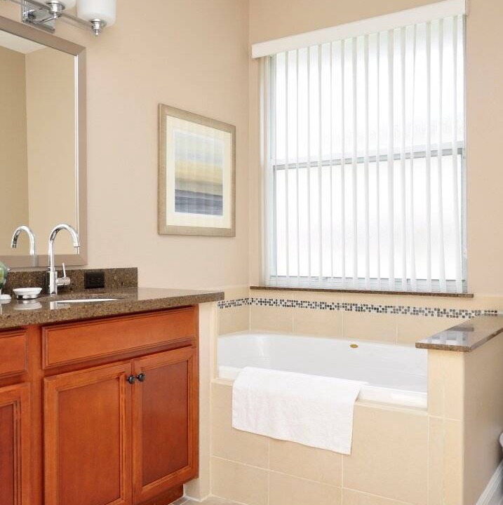 Photo of Bathroom in Sunset Lakes