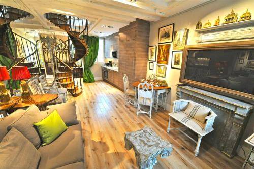 Photo of Livingroom in Sorbonne