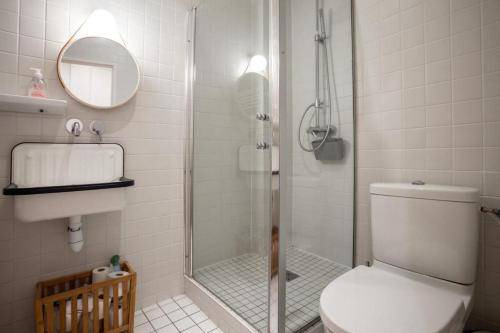 Photo of Bathroom in 11th Arrondissement