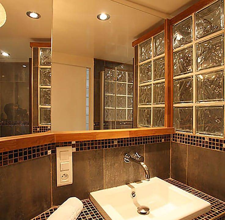 Photo of Bathroom in Enfants-Rouges
