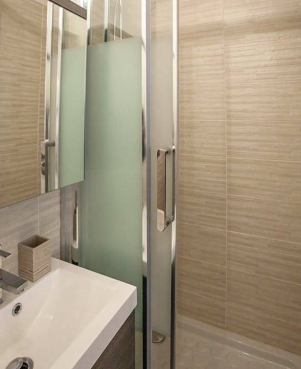 Photo of Bathroom in 11th Arrondissement