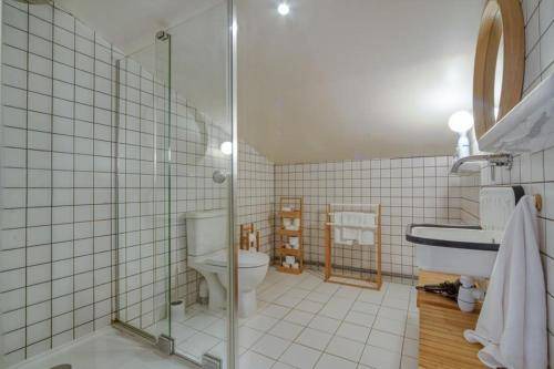 Photo of Bathroom in 11th Arrondissement