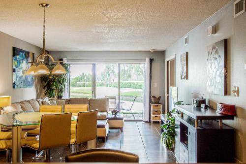Photo of Livingroom in Wesley Chapel