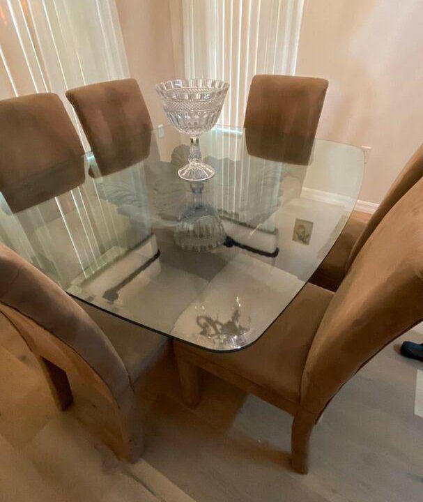 Photo of Livingroom in Crescent Lakes