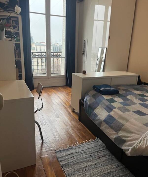 Photo of Bedroom in Clignancourt